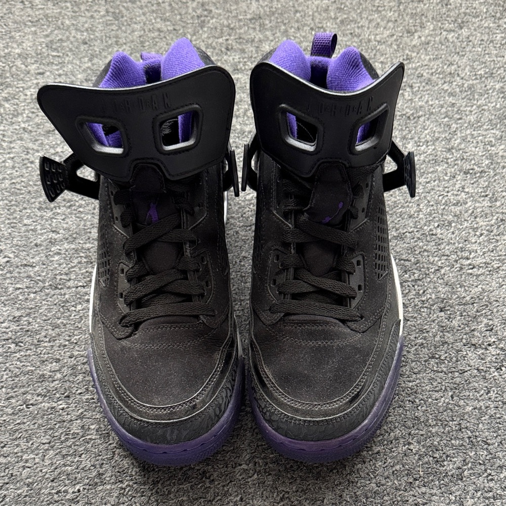 Jordan 4 Retro Black Court Purple